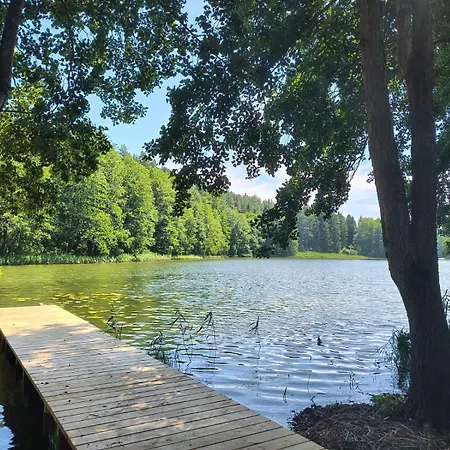 Dom Nad Jeziorem Tatil Evi Komorowo